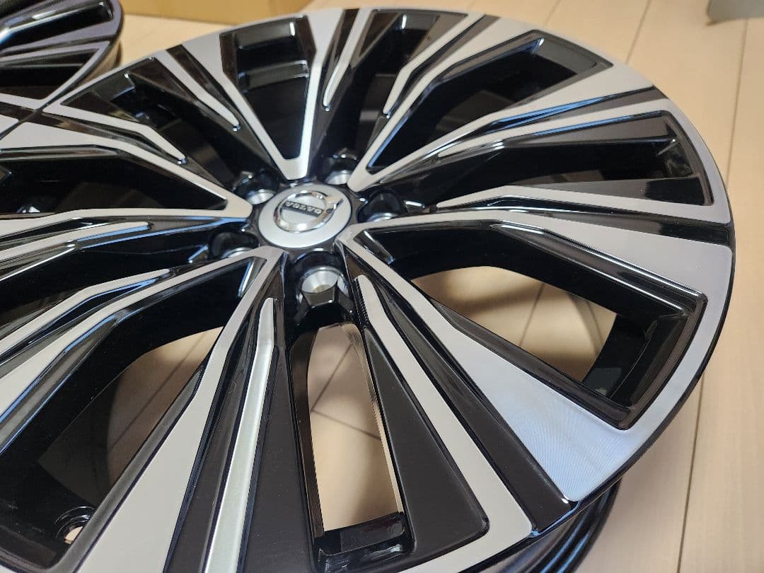 goodspeed　新古品2本 ボルボ V60 純正 18インチ