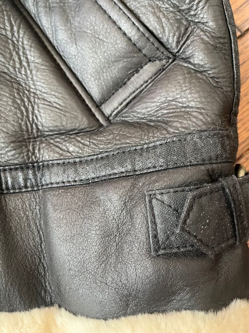 専用　BOSS ムートンジャケット　B-3 牛革　2000年　LL