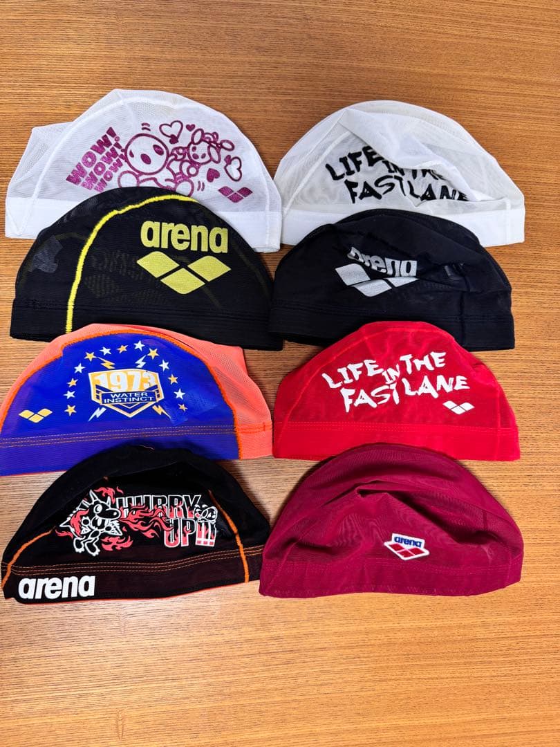 arenaの競泳練習水着とキャップとTシャツとアクセサリーのセット