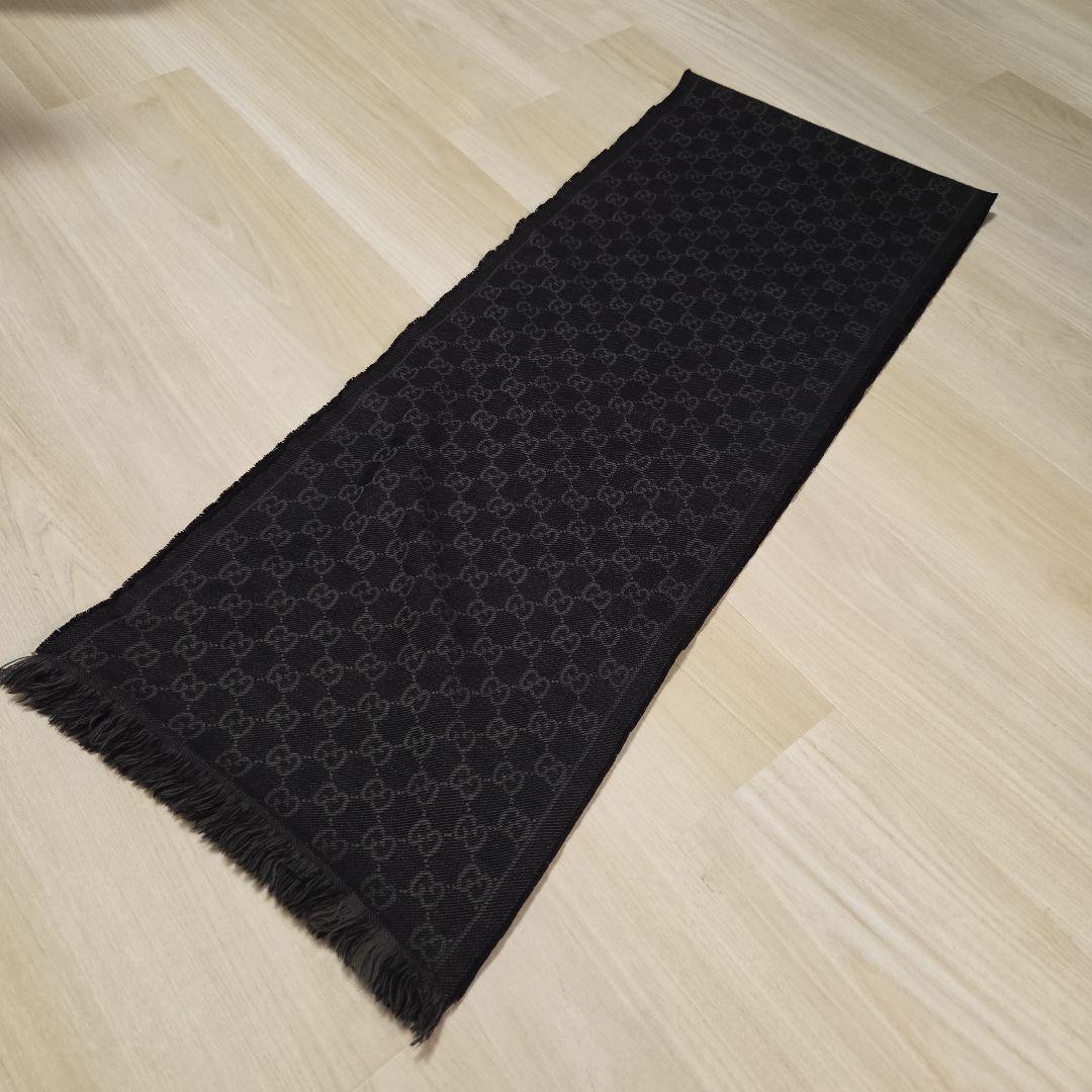 【美品】GUCCI ブラック GGパターン マフラー