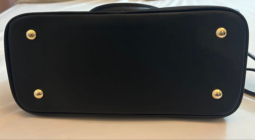 ブラック レザー ショルダーバッグ