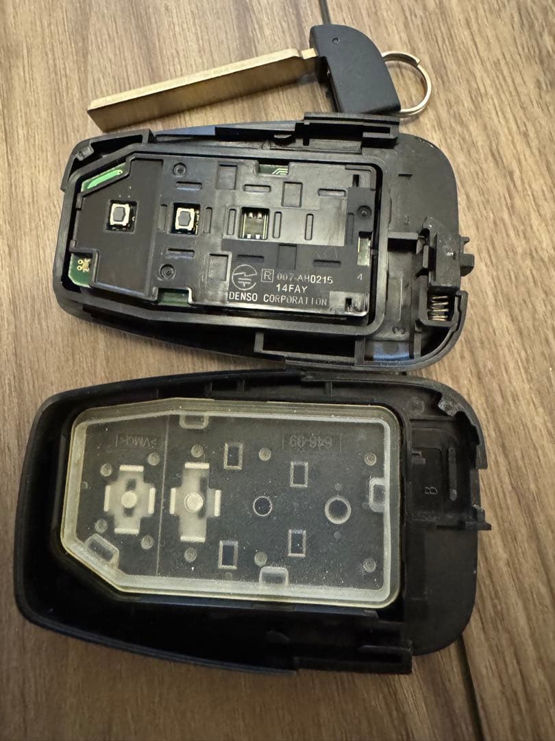 トヨタ　50プリウス　純正スマートキー3個セット007-AH0215