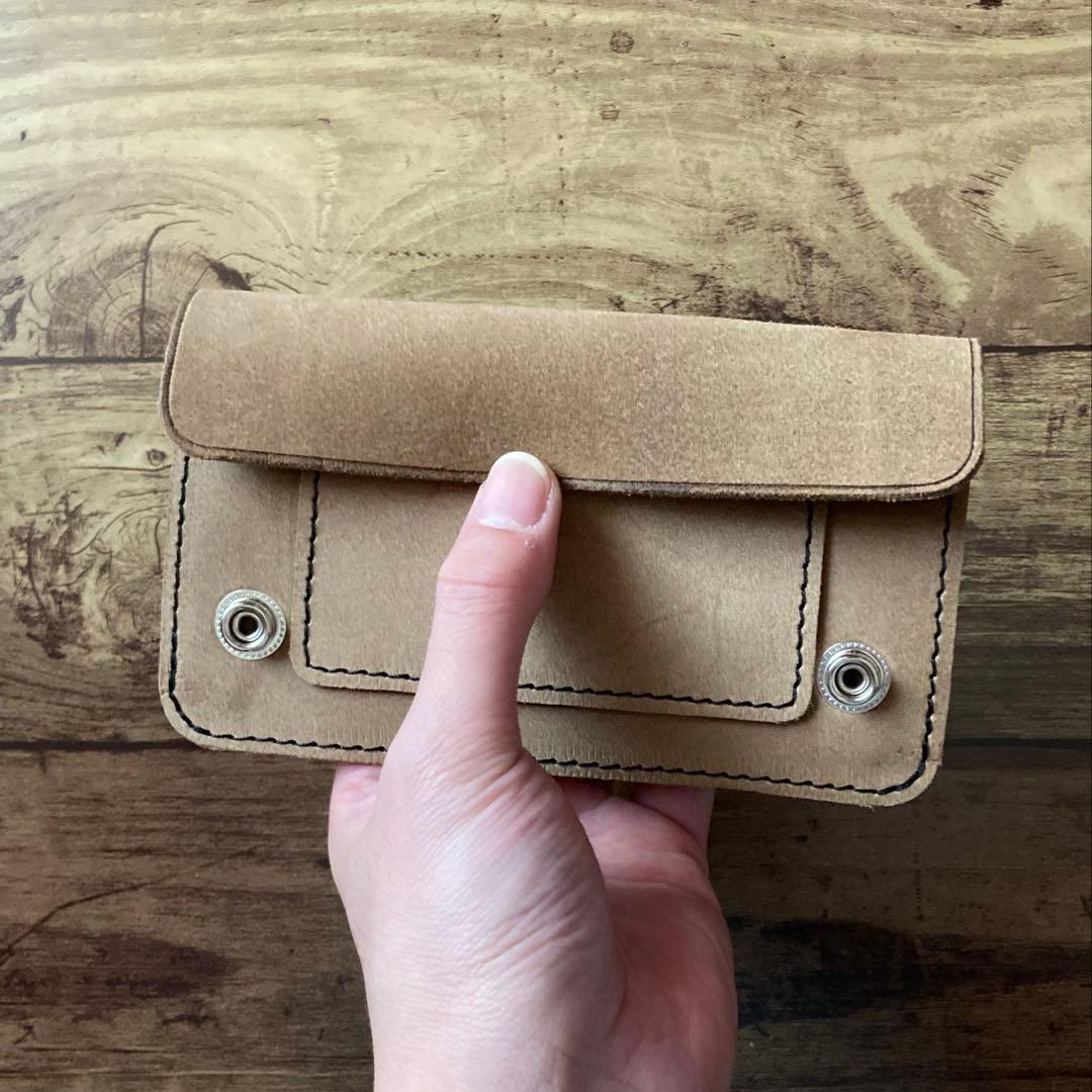 【ko-ki】ミドルトラッカーウォレット茶芯ブラック【お札を折らずに収納】