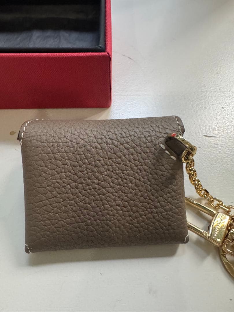 ボナベンチュラ◾️スター チェーン キーホルダー シュリンクレザー　エトープ