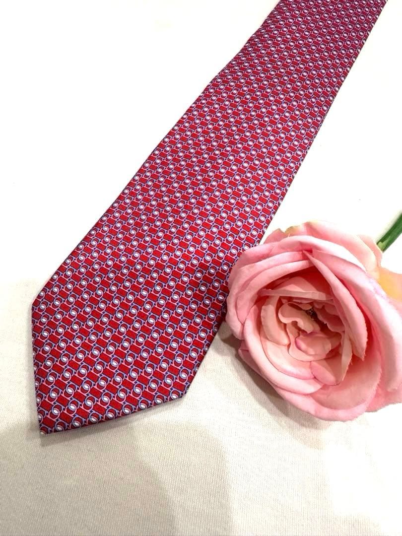 新品　未使用　美品　フェラガモ ネクタイ 2本セット