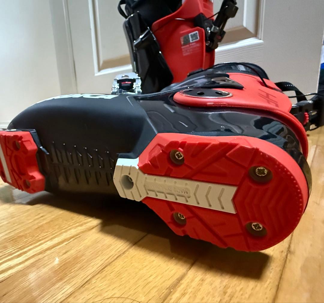 23-24 ノルディカ HF90RGW スキー靴 28-28.5cm