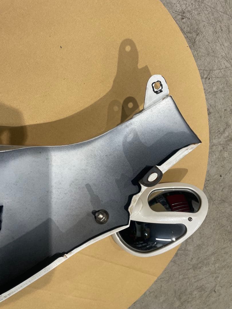 ハイエース200系 シルクブレイズスタイリッシュフェンダーミラー