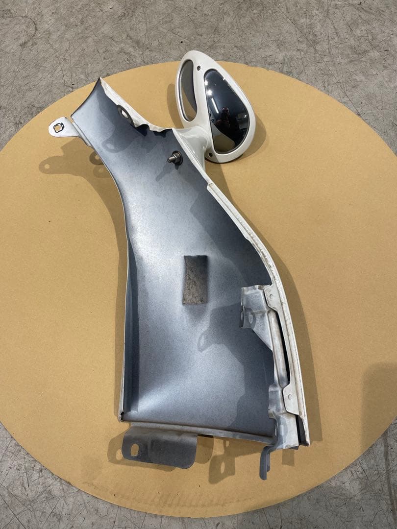 ハイエース200系 シルクブレイズスタイリッシュフェンダーミラー