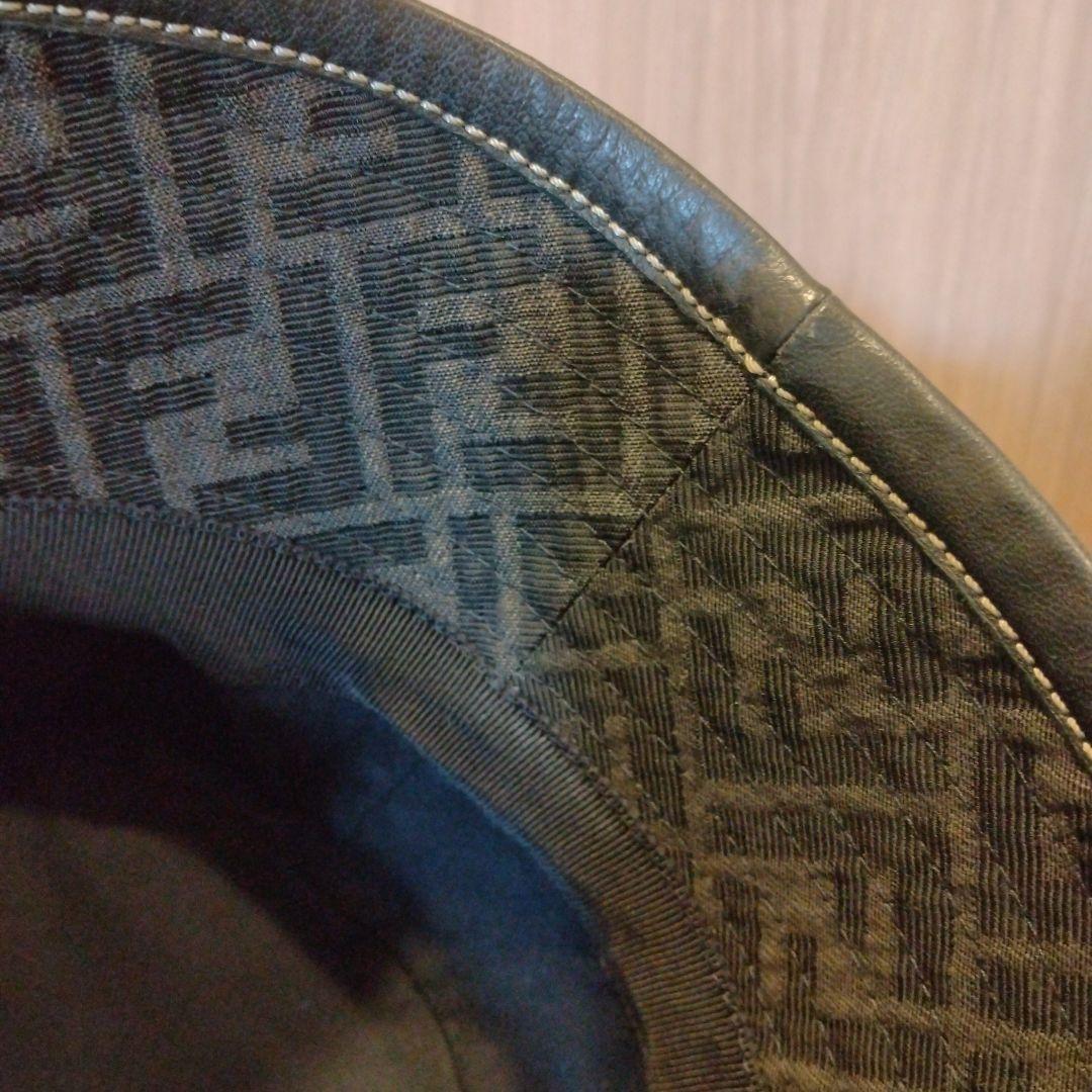 FENDI FFロゴ バケットハット グレー/ブラック