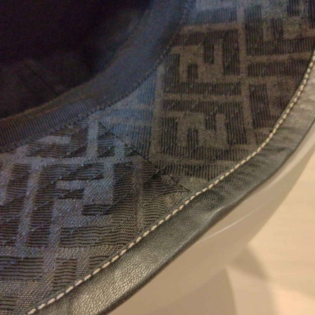 FENDI FFロゴ バケットハット グレー/ブラック