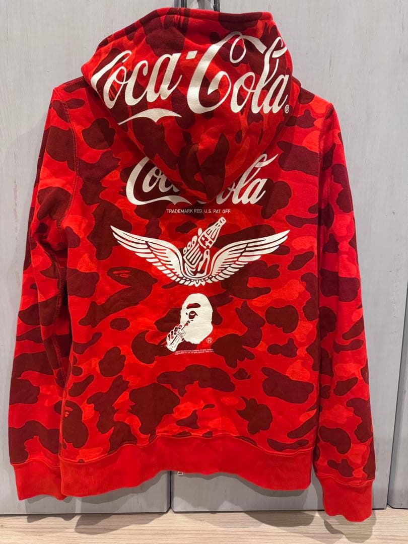 【希少】A Bathing Ape カモ柄パーカー×コカコーラ