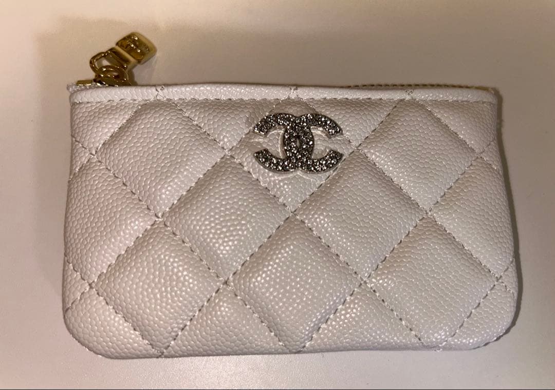 CHANEL ノベルティ　ケース ホワイト