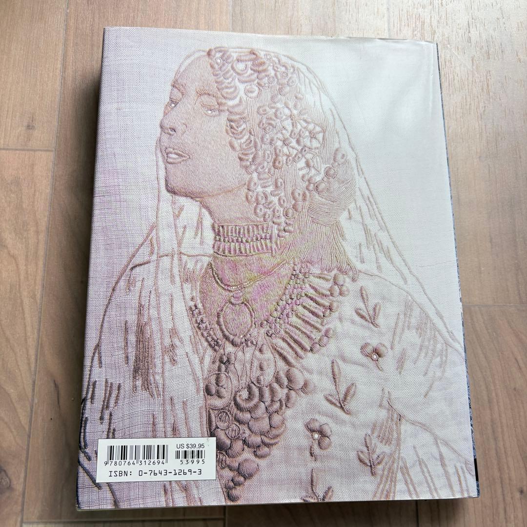 【洋書】Graced by Lace: アンティークリネンとレースのガイド