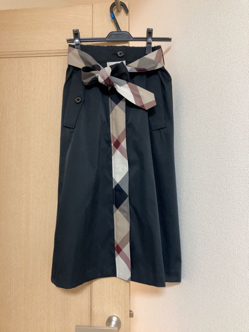 BLUE LABEL CRESTBRIDGE スカート 新品 36