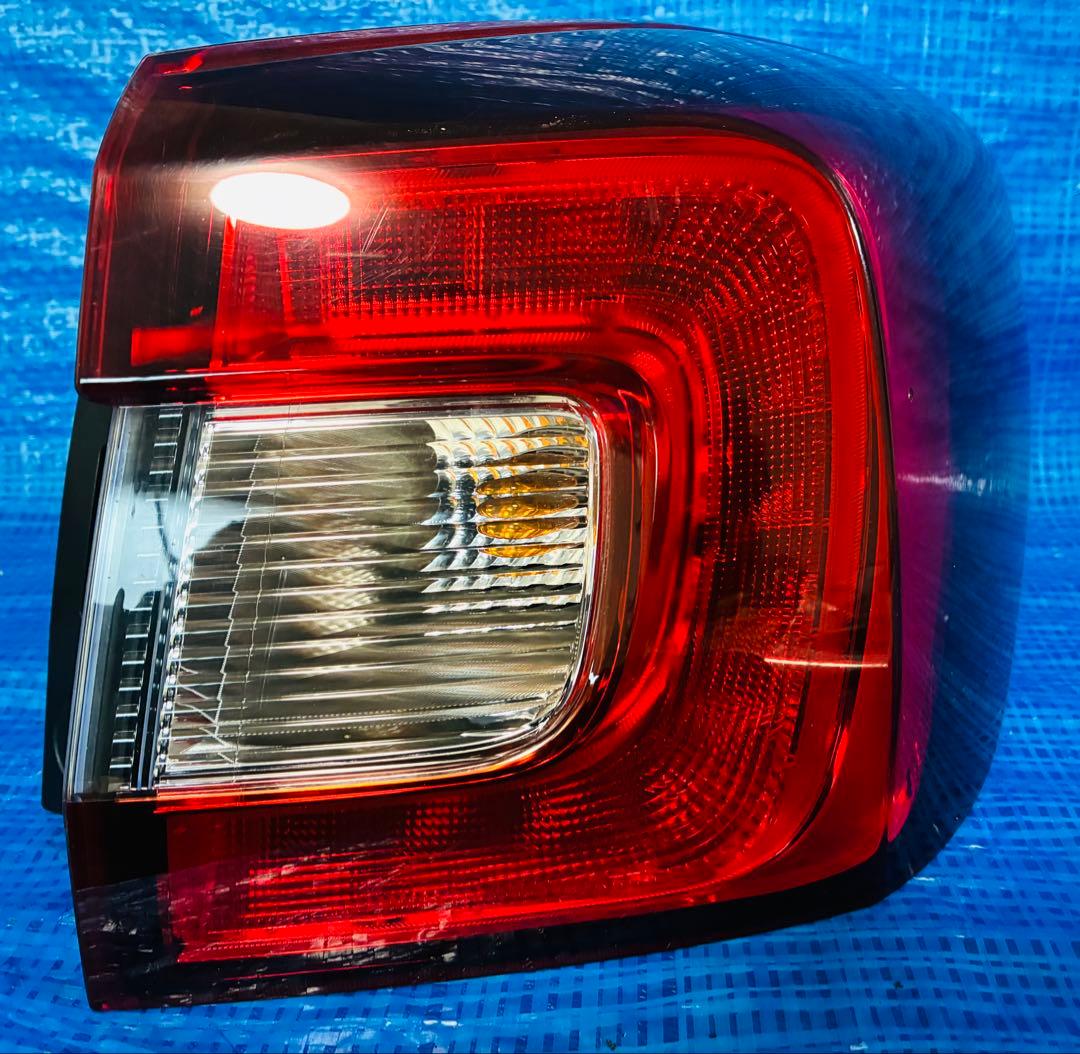 スバル レヴォーグ VM4/VMG 純正加工 LED リアゲートテールランプ