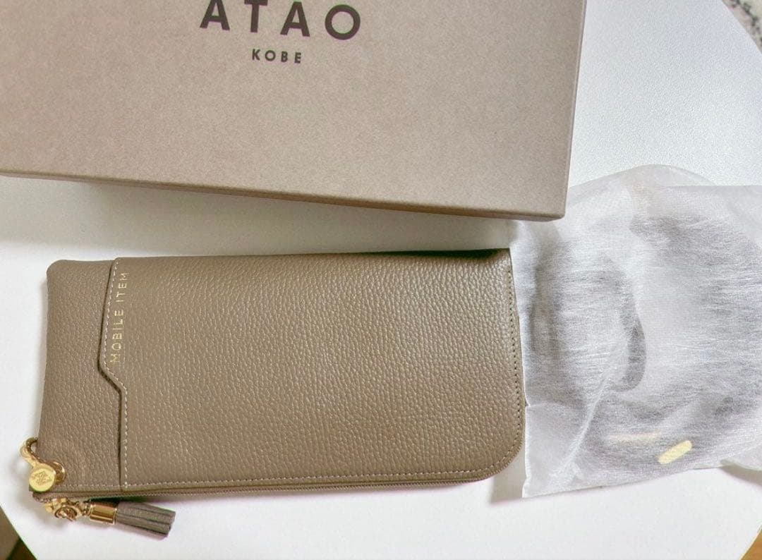 【新品 未使用】ATAO Batty(バティ)／バッグにもなる長財布