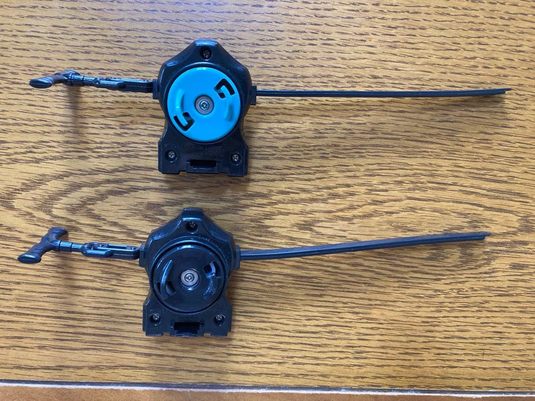 メタルファイトベイブレード約50個と競技用スタジアムのセット