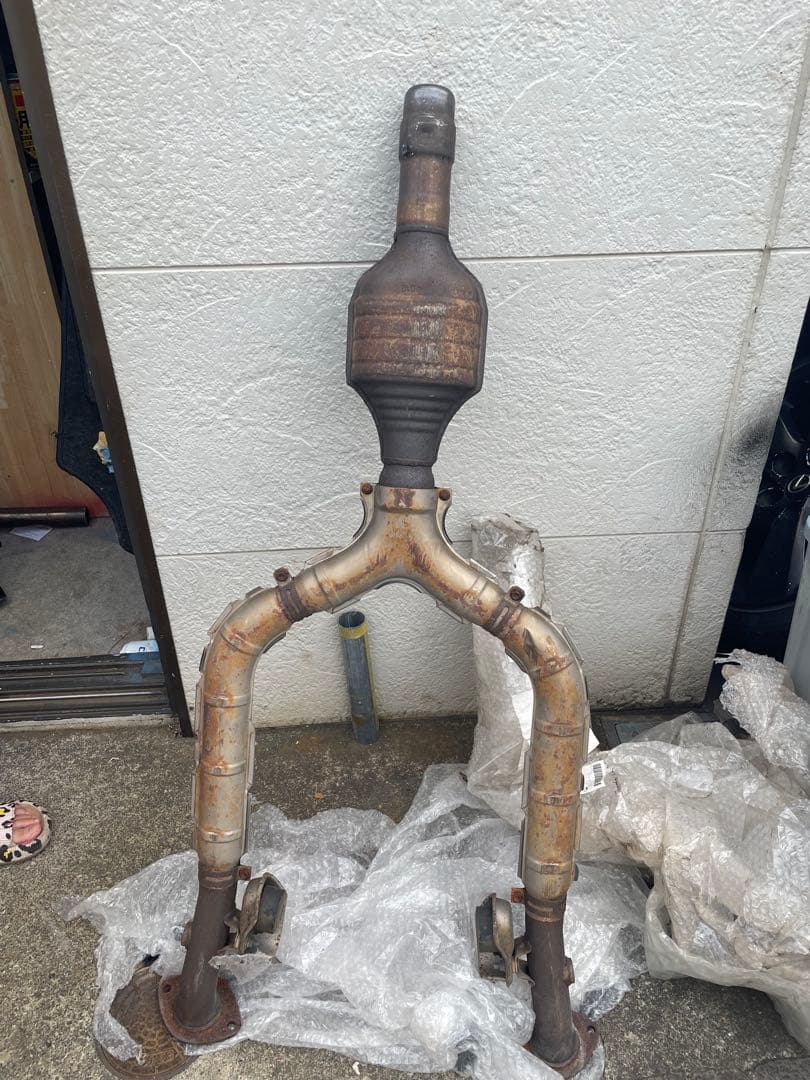 30セルシオ純正フロントパイプ