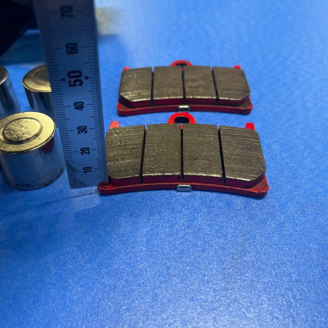 xjr1300 mos キャリパー 100mmピッチ　4ポッド