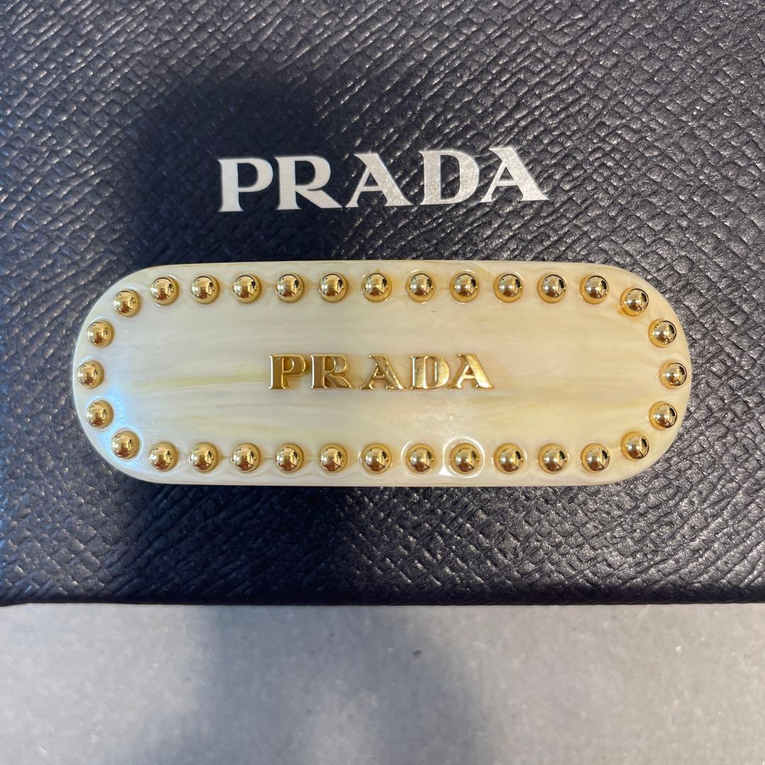 【美品】PRADA アイボリー　バレッタ　ヘアクリップ　付属品付き
