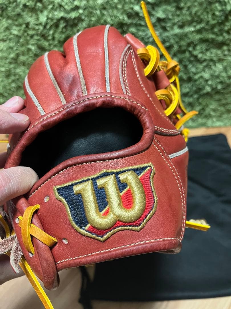 美品⚫︎ウィルソン ベーシックラボ デュアル 軟式内野手用1723型 ブリック