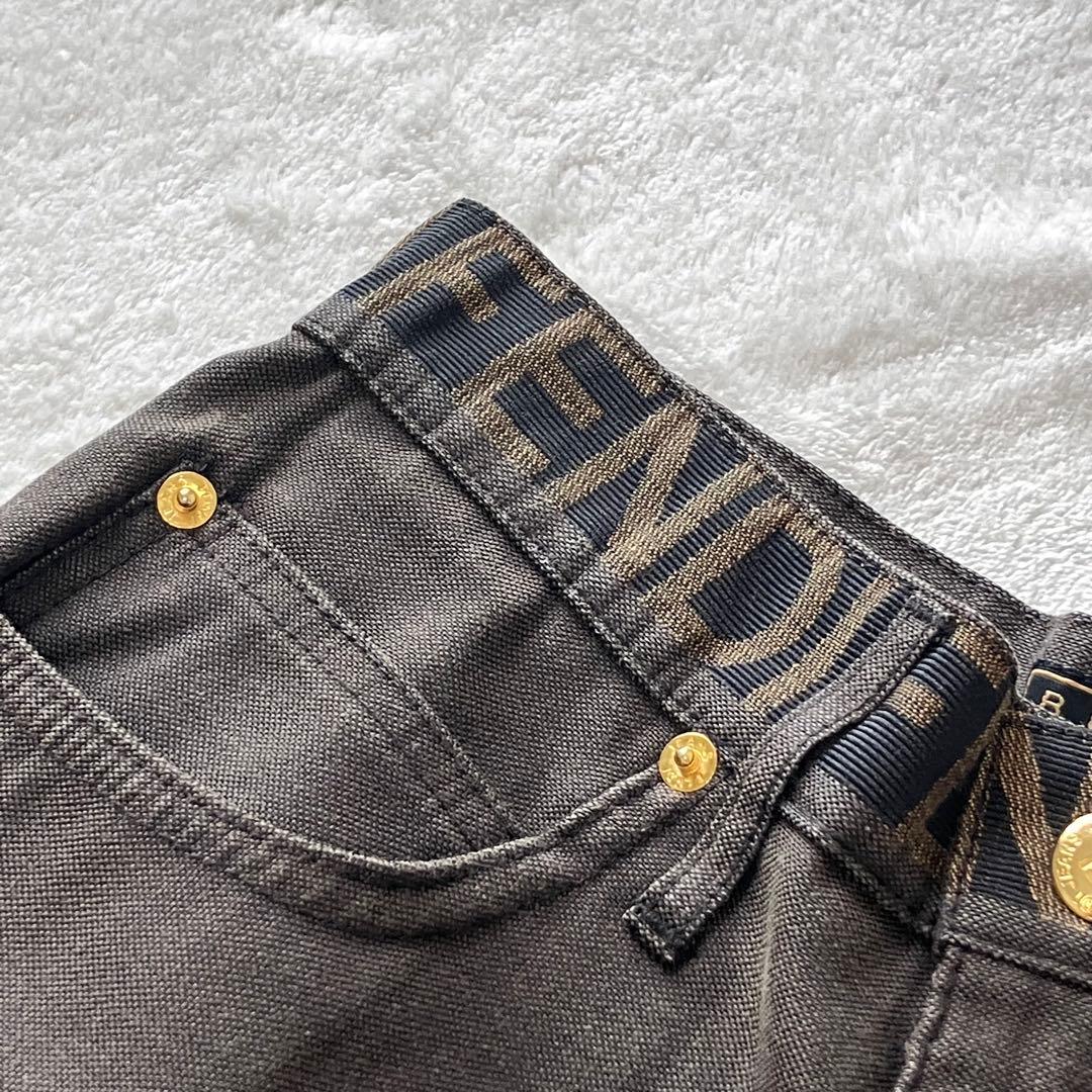 ★美品★フェンディ　ショートパンツ　36 金ボタン　ロゴ デニム　ズッカ