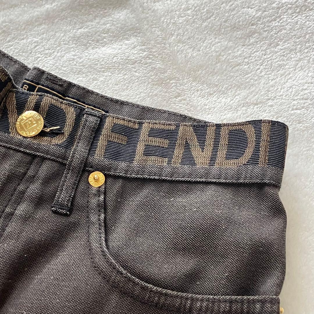 ★美品★フェンディ　ショートパンツ　36 金ボタン　ロゴ デニム　ズッカ