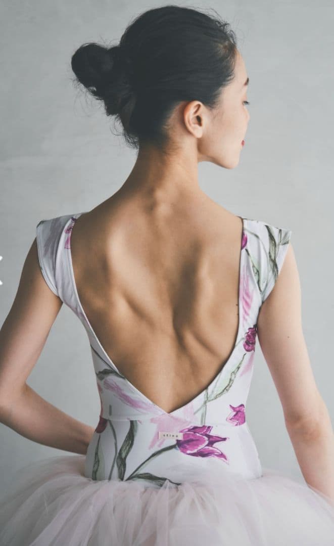 stina新作レオタード新品未使用typeK サイズM スティナ