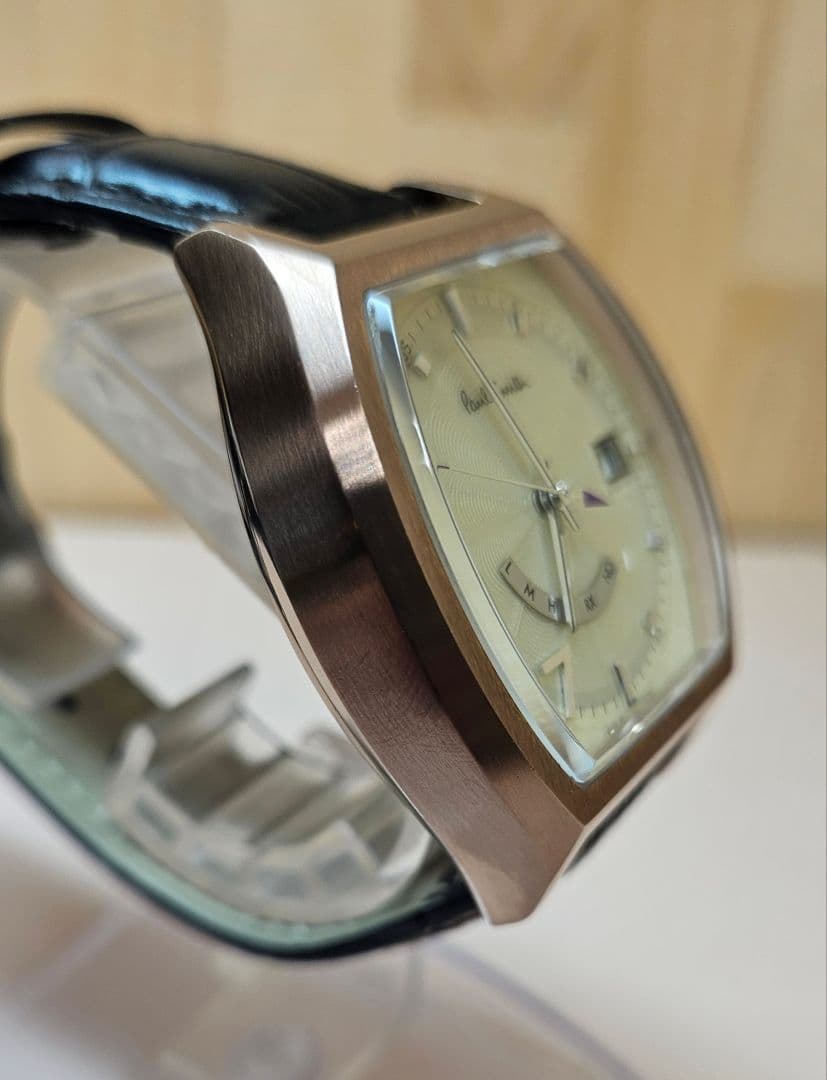 2次電池交換済‼️全付属品揃いの美品ポールスミス　電波ソーラー時計