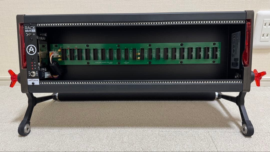 【祝日特価】RackBrute 3U (ARTURIA) モジュラーシンセケース