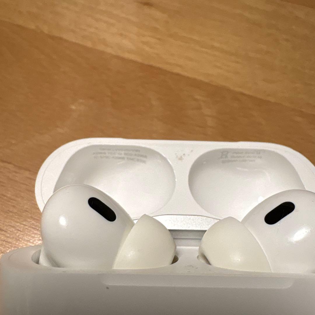 AirPods Pro 第二世代　中古　A3047両耳あり