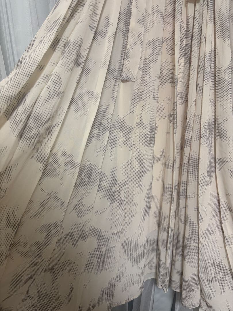 Cocodeal フロッキーフラワープリントプリーツワンピース