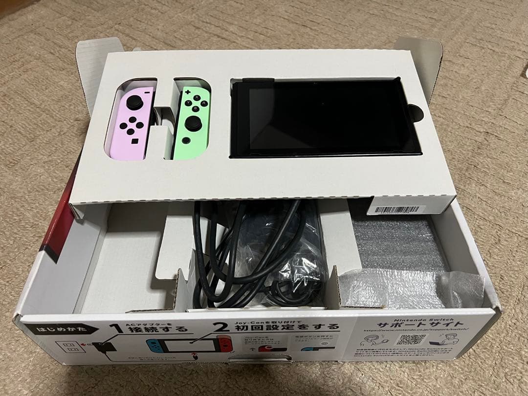 ⭐︎Nintendo Switch ⭐︎計3台⭐︎カセット2本⭐︎おまけ多数⭐︎