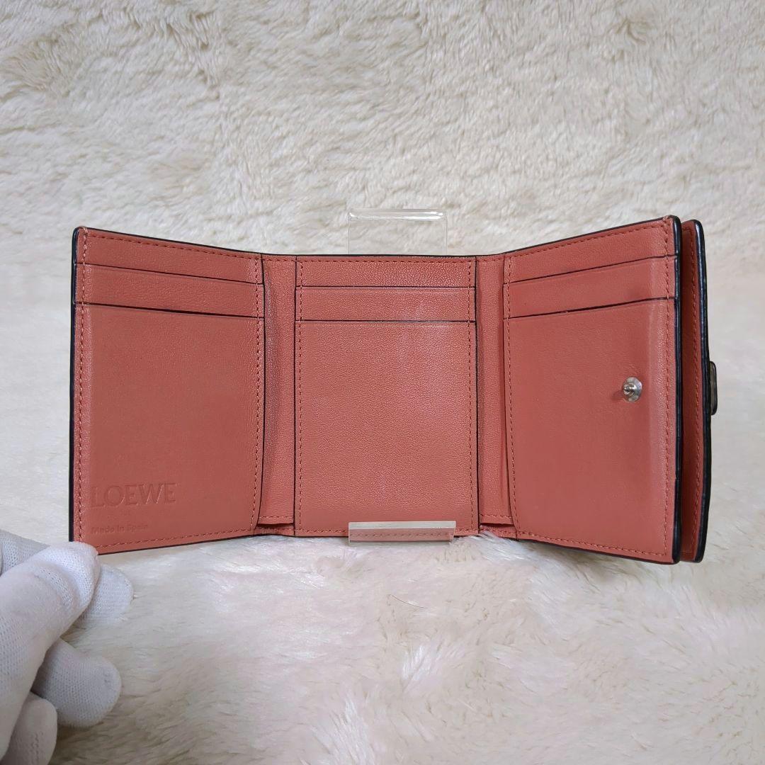 極美品︎✨ロエベ アナグラム トライフォールド 三つ折り財布