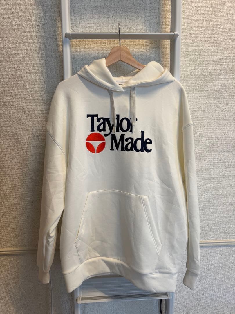 3日限定値下げ‼️定価17600円　テーラーメイド　パーカー　ホワイト