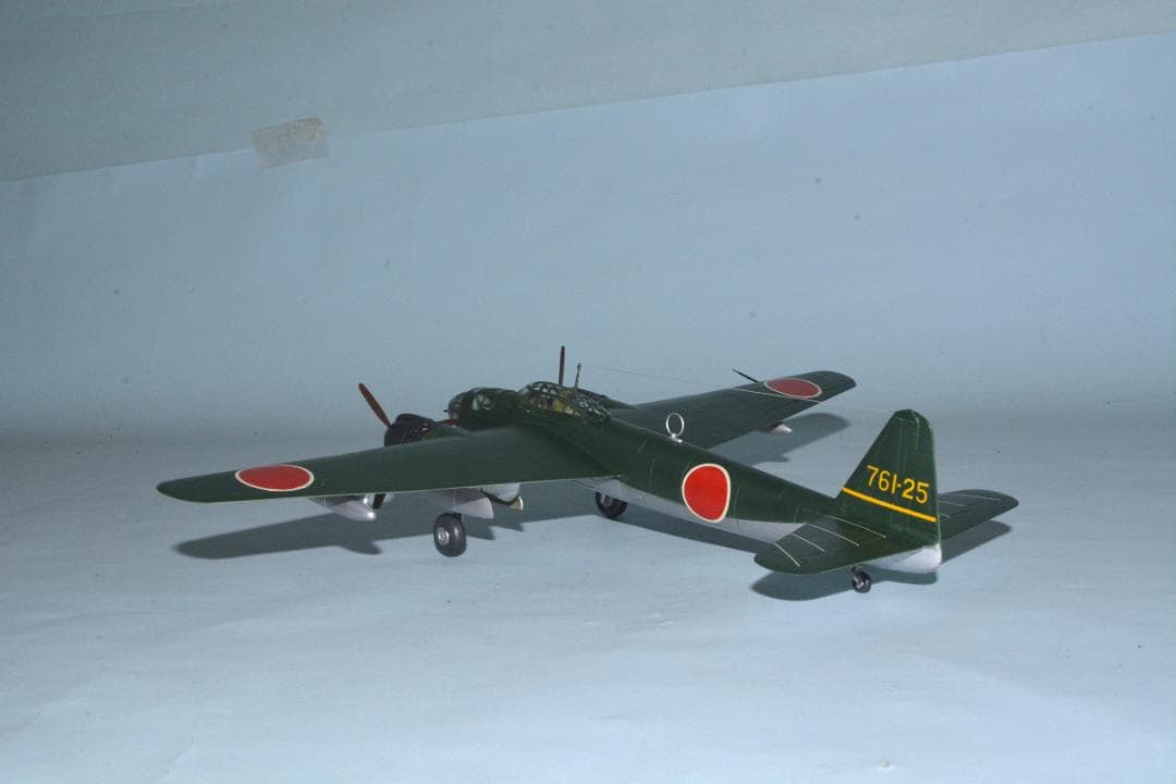 [完成品]1/72スケール　日本海軍　陸上爆撃機『銀河』11型
