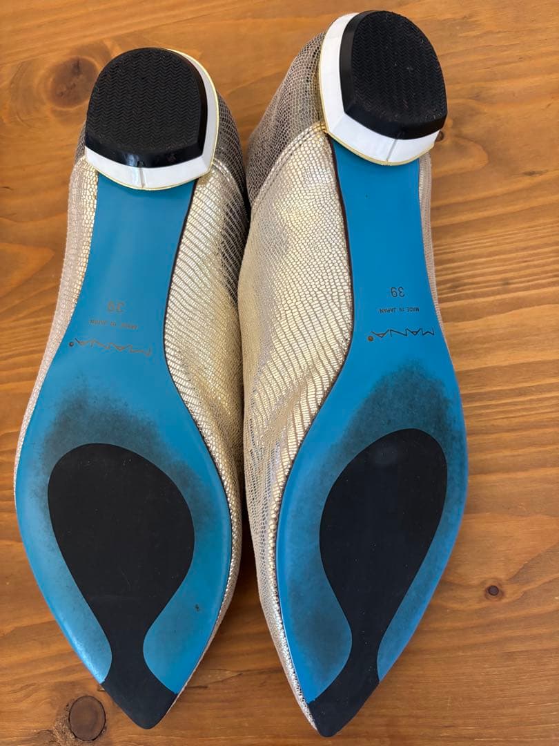 MANA ふかふかバブーシューズ　24.5 ゴールド週末お値下げ‼️