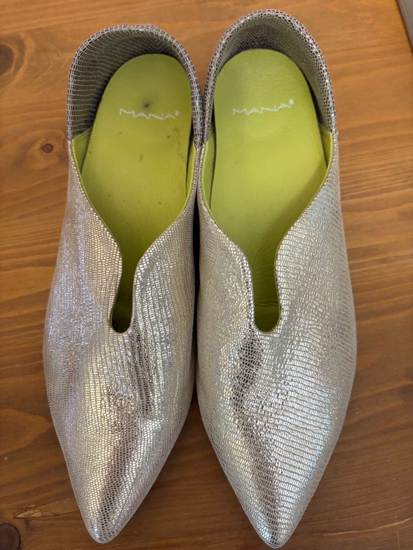 MANA ふかふかバブーシューズ　24.5 ゴールド週末お値下げ‼️