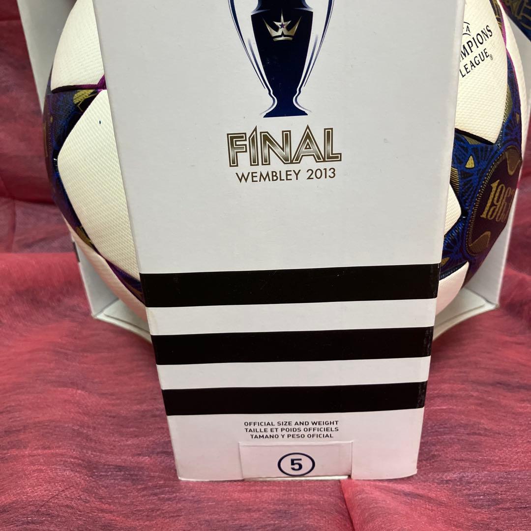 adidas チャンピオンズリーグ ボール FINAL WEMBLEY 2013
