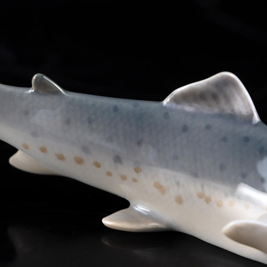 Y2905-5 ロイヤルコペンハーゲン フィギュリン ニジマス　ふ