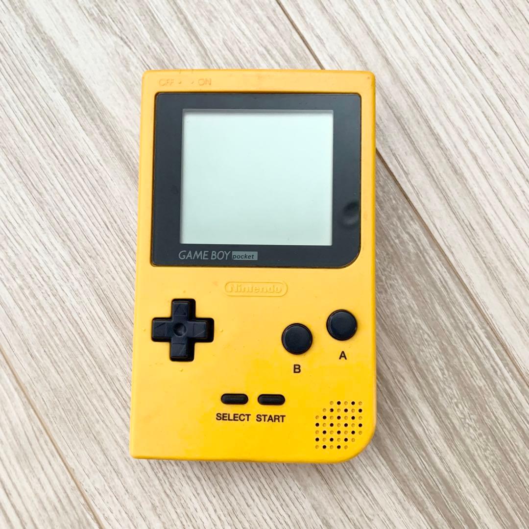 任天堂　ゲームボーイポケット本体＆ソフト15本＆ハードケースのまとめ売り