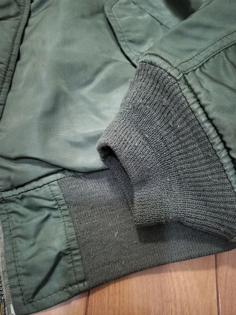 T*︎様 AVIREX MA-1 アメリカ製　中古品