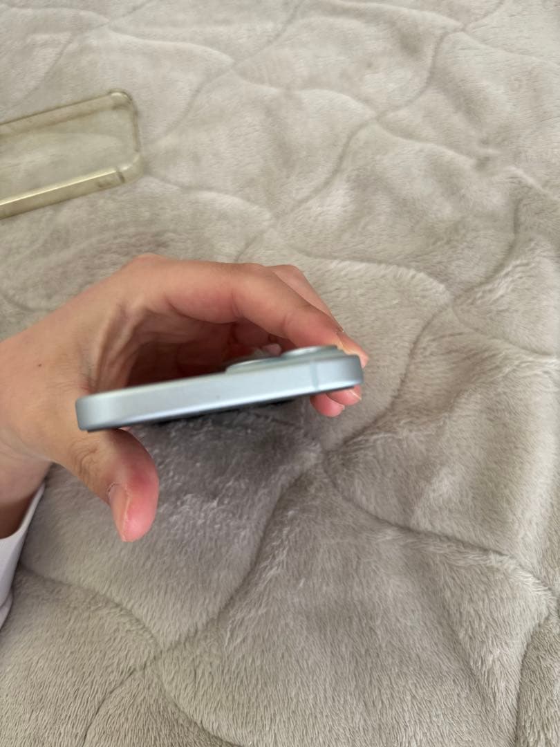 【美品】iPhone 15 128GB SIMフリー　94％