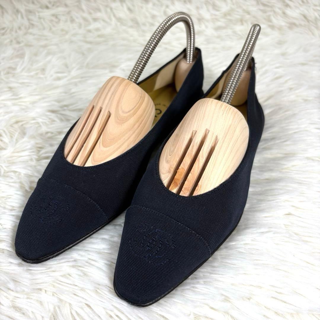 CHANEL シャネル　ココマーク　ポインテッドトゥ　フラットシューズ