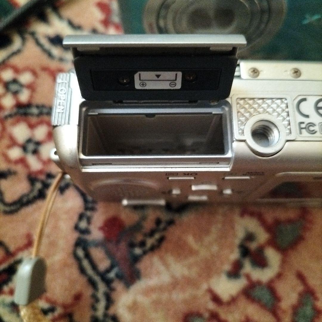 その他 Olympus M-30. DMC-FX70 AND ZOME130DATE