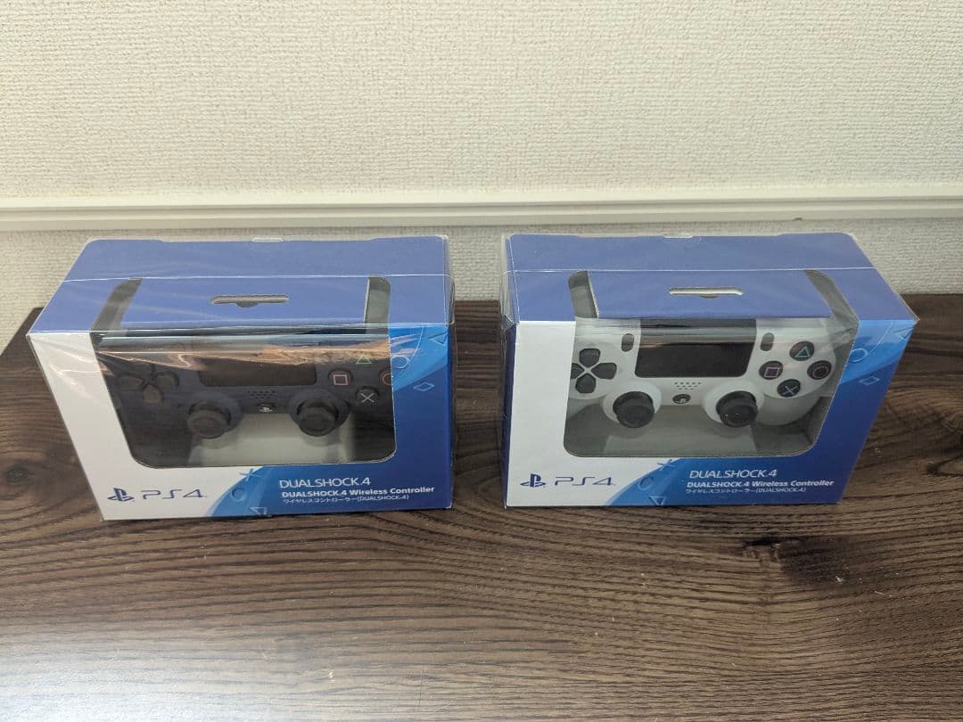 M*a様 PS4 純正 ワイヤレスコントローラ　DUALSHOCK4　2個セット