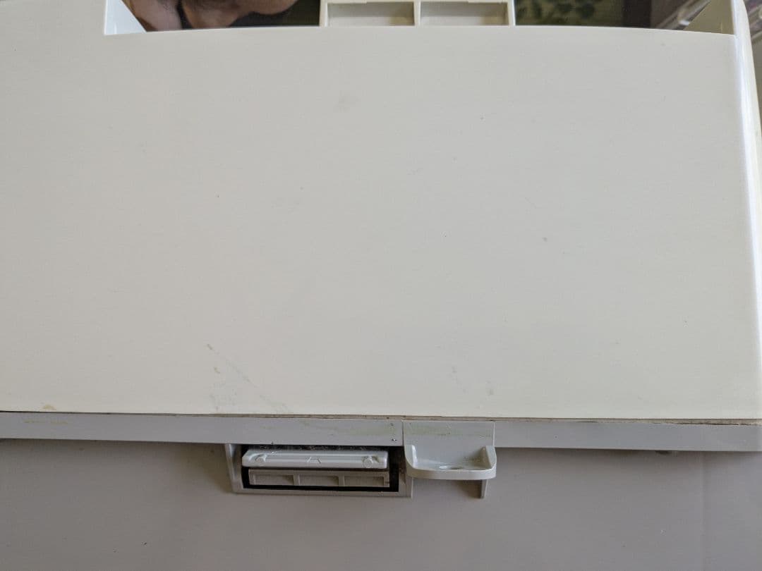 コロナ　窓エアコン　2015年製　枠、付属品は新品未使用
