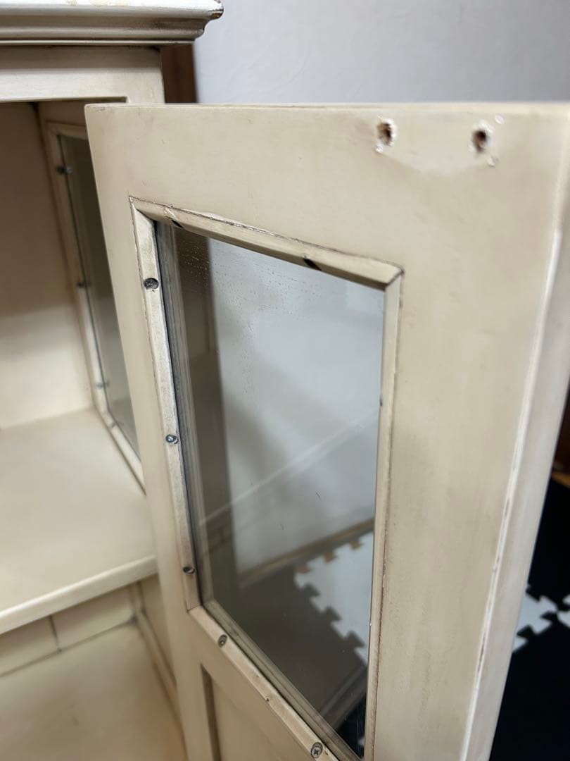 オールドメゾン　ヴィンテージ　アンティーク　ガラスキャビネット　収納棚