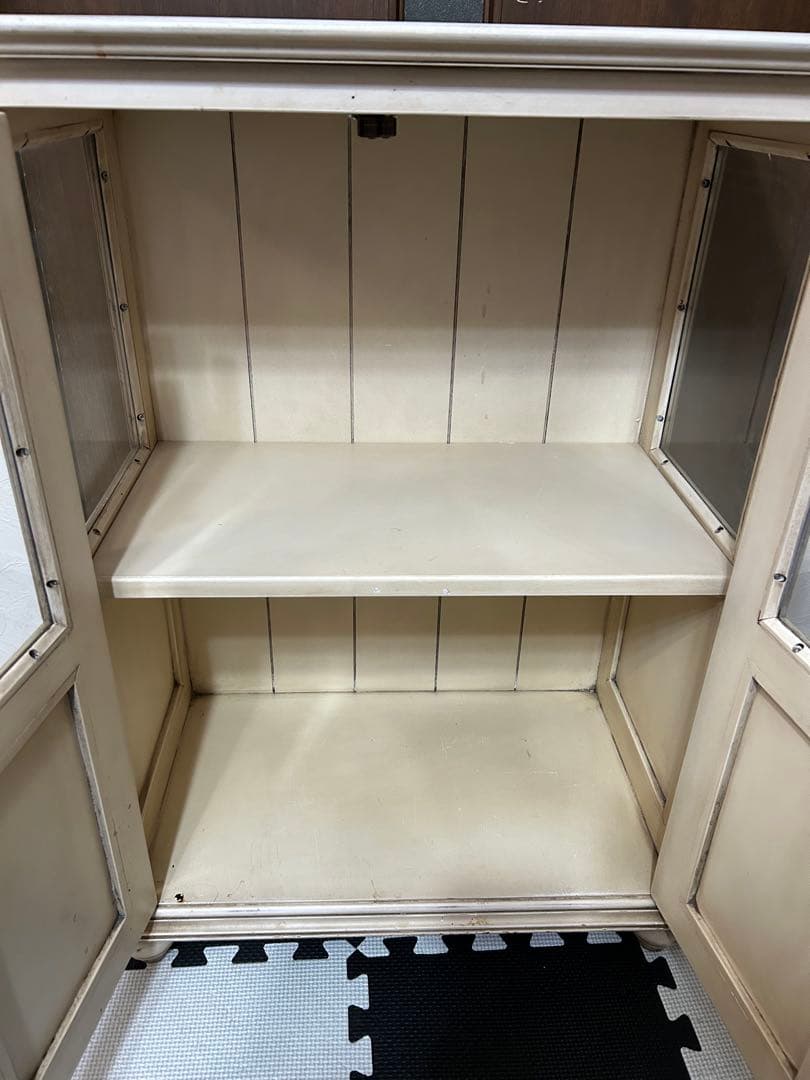 オールドメゾン　ヴィンテージ　アンティーク　ガラスキャビネット　収納棚