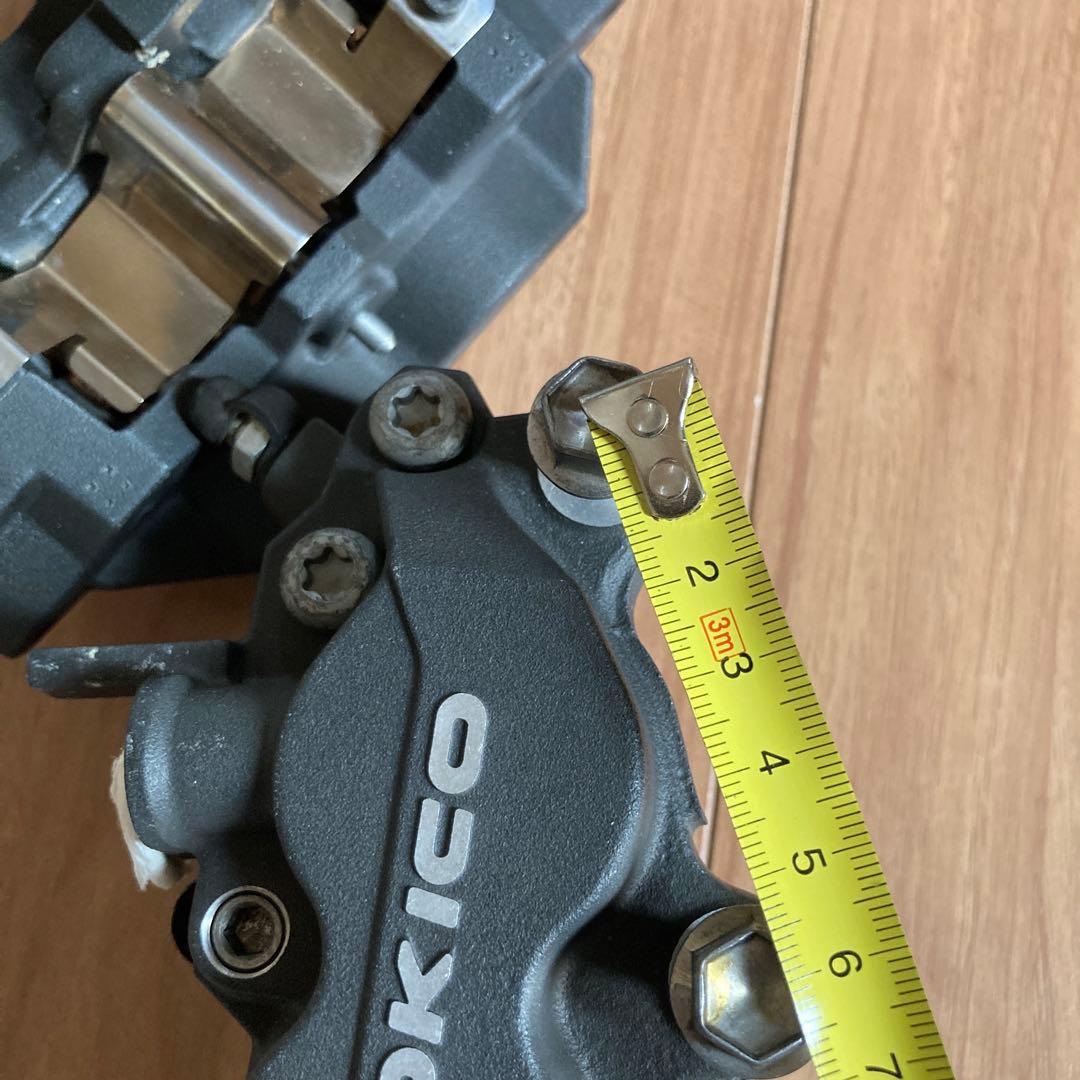 TOKICO ダブルピストン ブレーキキャリパー 2個セット